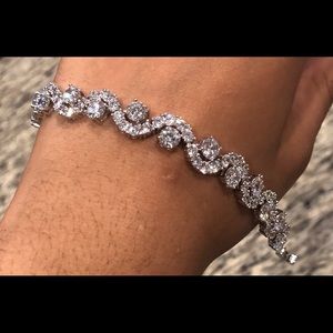 Sliver and diamond tennis bracelet